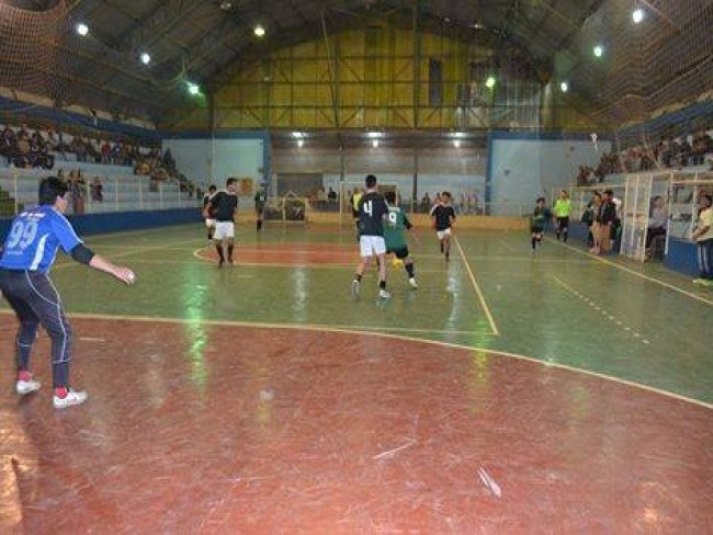 Esquenta a briga pelo ttulo do Campeonato Citadino de Futsal