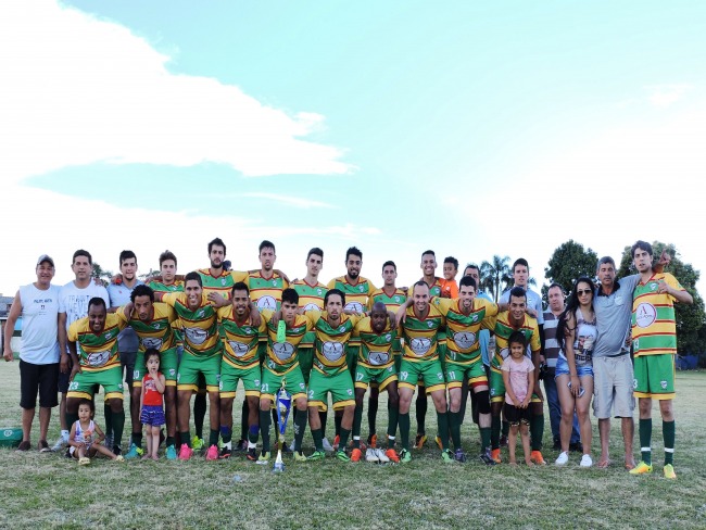 Esporte Clube Vila Operria  Campeo da 1 Copa Amizade de Futebol 