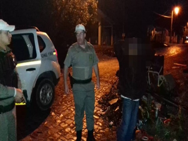  BRIGADA MILITAR ABORDADA E IDENTIFICA PESSOAS E FISCALIZA VECULOS DURANTE A OPERAO AVANTE 