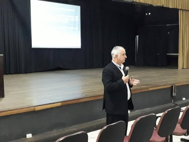 Departamento de Trnsito realiza palestra na Casa de Cultura