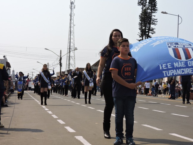 Desfile Cvico encerra Semana da Ptria em Tupanciret