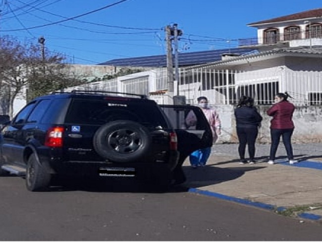 Drive thru: doses de vacina contra a gripe sero aplicadas sem necessidade de descer do carro 