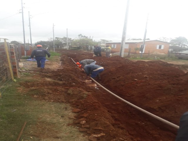 ACIMEC: executivo municipal e Corsan finalizam projeto de tubulao de gua potvel para os moradores