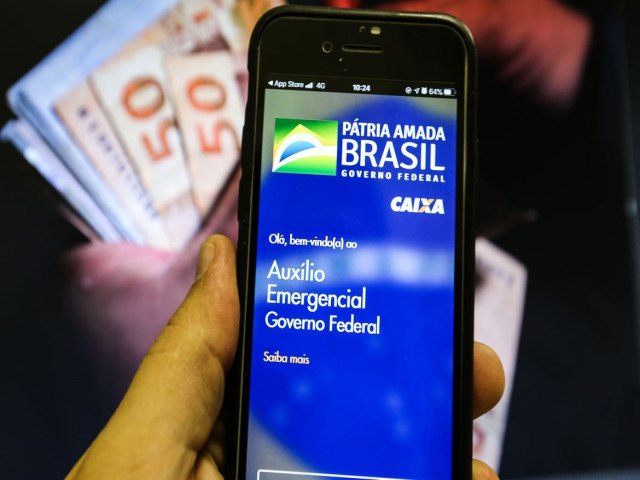 Caixa paga a 45,6 Mi de brasileiros nascidos em abril parcela do Auxlio Emergencial