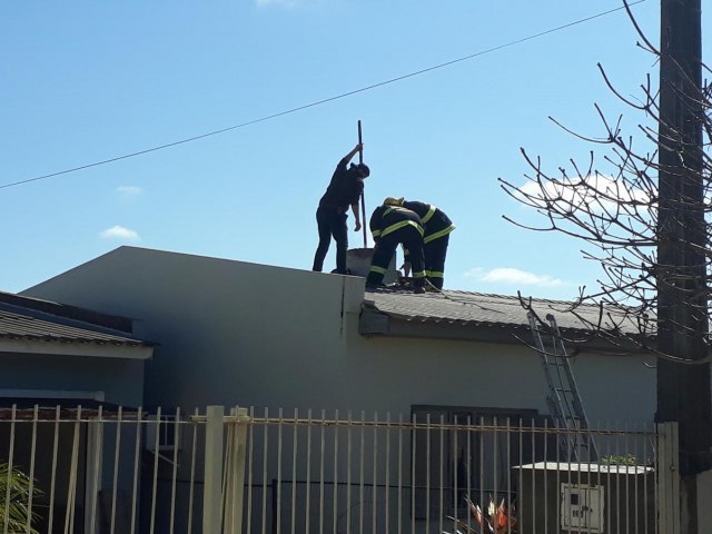 Bombeiros Voluntrios de Tupanciret atendem princpio de incndio em residncia 