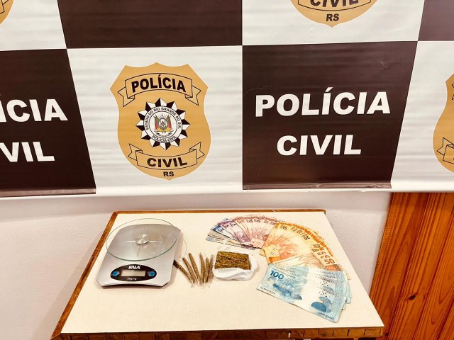 Polcia Civil de Tupanciret prende casal por trfico de drogas 