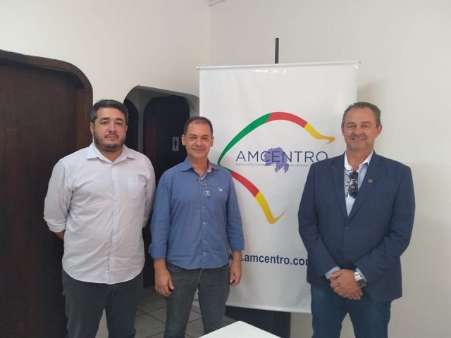 Gustavo Terra é eleito primeiro vice-presidente da AMCENTRO 