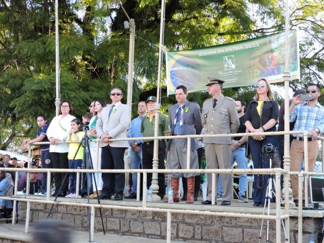 Desfile de 7 de Setembro exalta o esprito patritico em grande estilo 