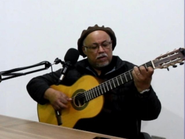 Convidado do Darlan Fagundes Podcast, violonista Regis Reis relembra a carreira e os primeiros contatos com o violo 