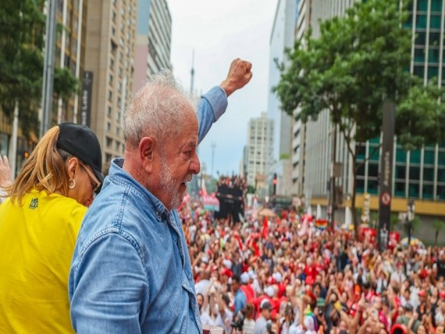 Lula  eleito o novo presidente do Brasil