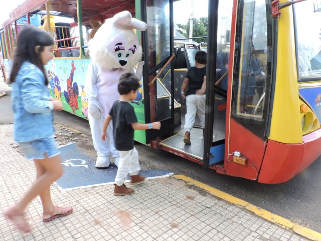 Caravana do Trenzinho da Alegria anima o fim de semana de Pscoa em Tupanciret  