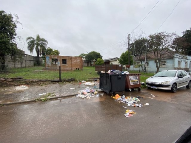 'Recolhimento do lixo urbano vai atrasar', diz Mrcio Dias
