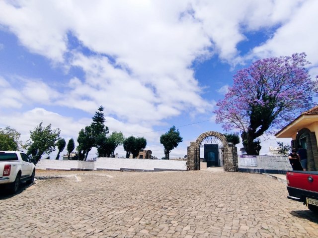 Dia de Finados: missa e visitas marcam a data no Cemitério Municipal de Tupanciretã