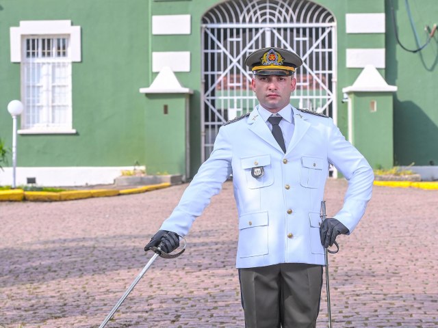 Tupanciretanense Marlon Stefanello conquista o primeiro lugar na turma de Capites da Brigada Militar