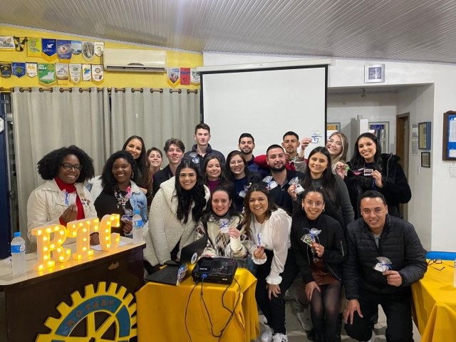 Rotaract Club de Tupanciret inicia nova diretoria