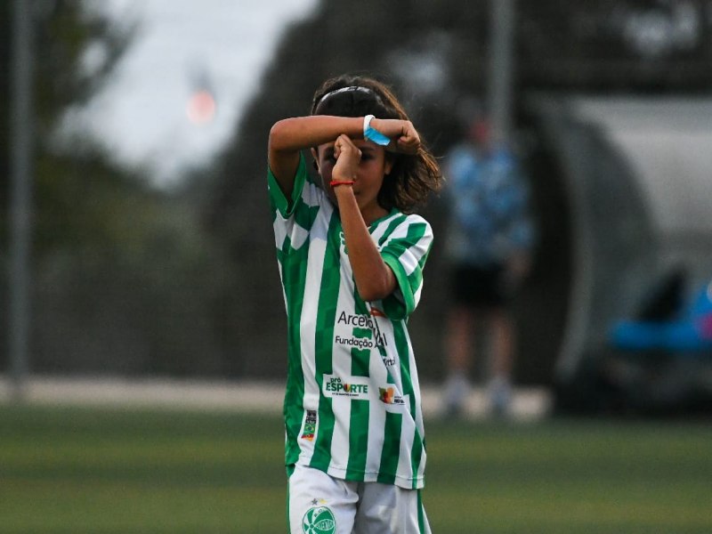 Gol tupanciretanense na Europa e homenagem a Tupanciret