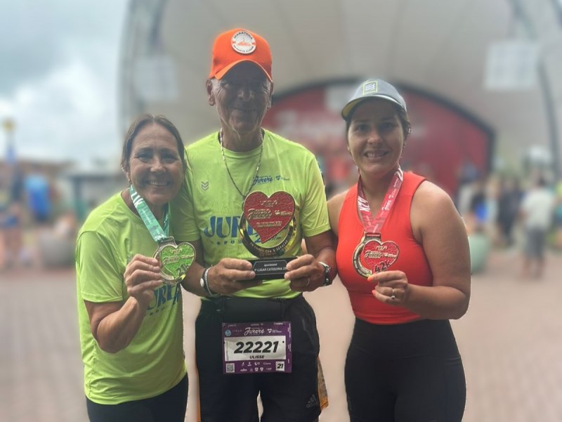 Ulisse Padilha conquista 1 lugar na Categoria 70 Anos na Maratona Internacional de Jurer, em Florianpolis 