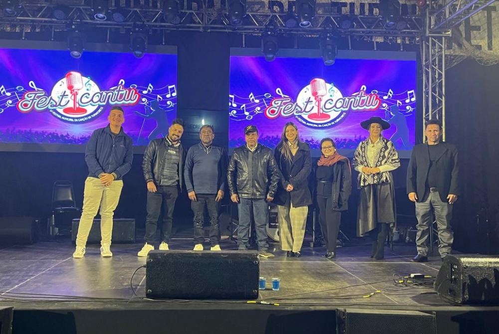 Sete candidatos avan�am � final da categoria Adulto Local no FestCantu 2026