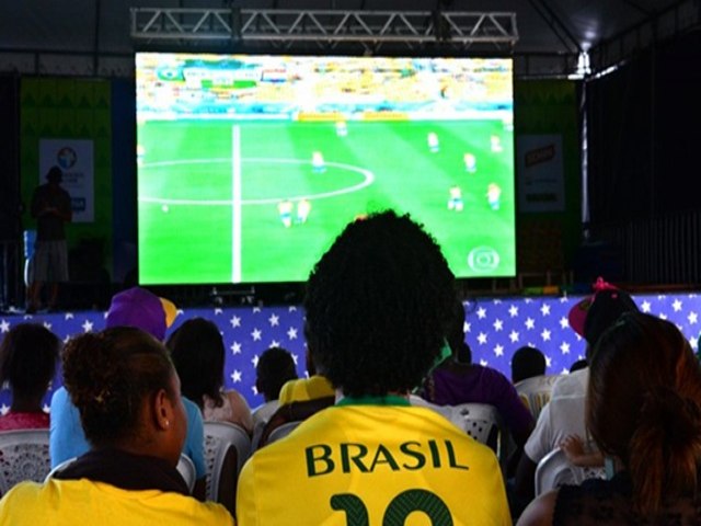 Prefeitura de Goioer&ecirc; instalar&aacute; tel&atilde;o na Pra&ccedil;a do Predi&atilde;o para transmiss&atilde;o dos jogos do Brasil na Copa do Mundo