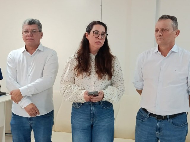 Pedro Coelho anuncia Jucileia Bussolla como nova secret&aacute;ria de Educa&ccedil;&atilde;o de Goioer&ecirc;