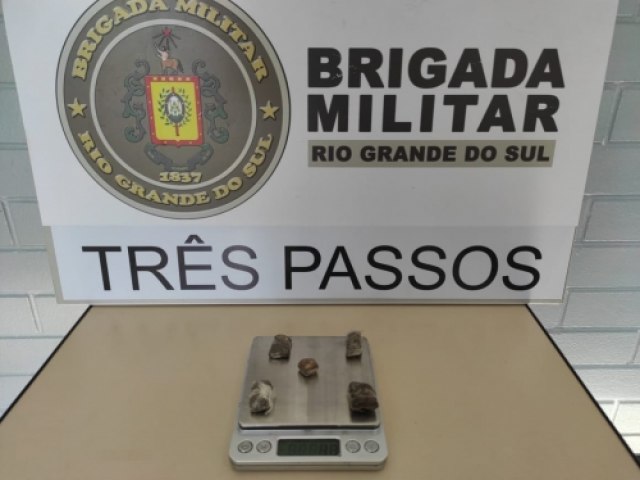 Brigada Militar prende homem por tráfico de drogas em Três Passos
