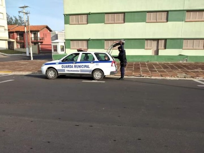 Guarda Municipal de Tramanda prende dupla de assaltantes aps sequestro de taxista 