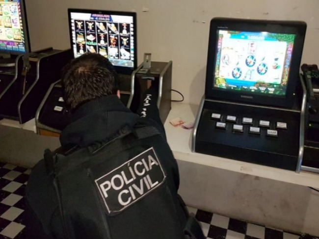 Polcia Civil deflagra operao contra grupo de jogos de azar em Taquara
