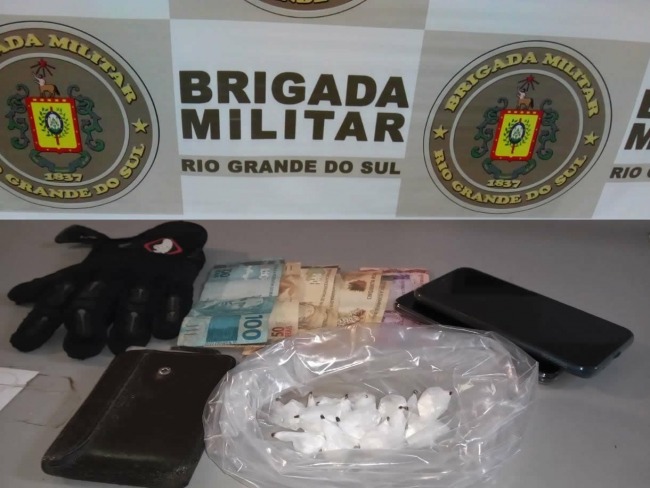 Brigada Militar realiza aes contra o trfico de drogas em Igrejinha