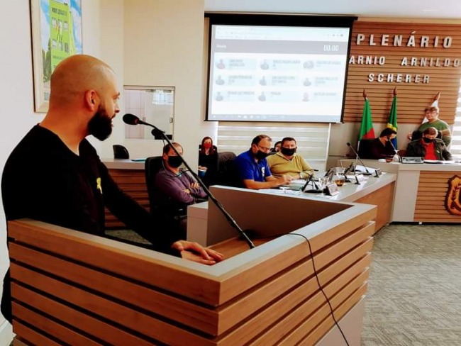Vereador Giacomo Velasques sugere aes de valorizao  vida voltadas a alunos da rede municipal