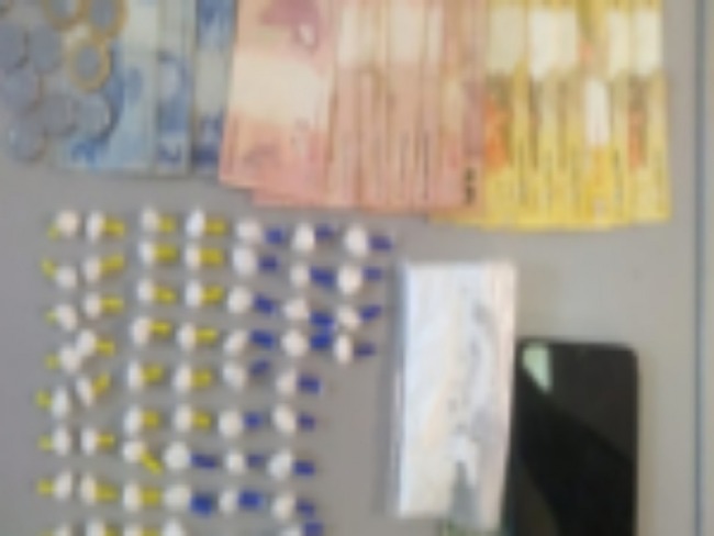 Traficante é preso em Parobé com 56 buchas de cocaína