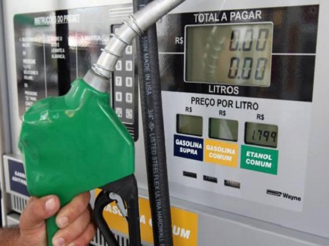 Petrobras reduz preços de gasolina e diesel 
