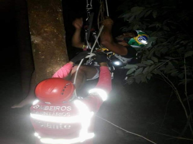 Bombeiros de Rolante realizam resgate de Piloto de Paraglider no Parque do Voo Livre  