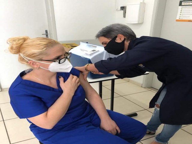 Vacinao contra a Covid-19 iniciou nesta tera-feira (19) em Sapiranga