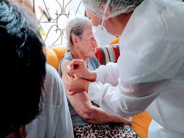 Taquara iniciar, ainda no feriado, o agendamento de idosos cadastrados a receberem a vacina