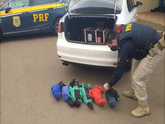 Prefeito do Paran foi preso com galos de rinha em carro oficial