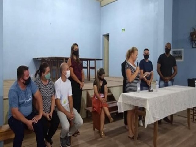 Vereadores realizam reunio com a comunidade no distrito de Rio da Ilha