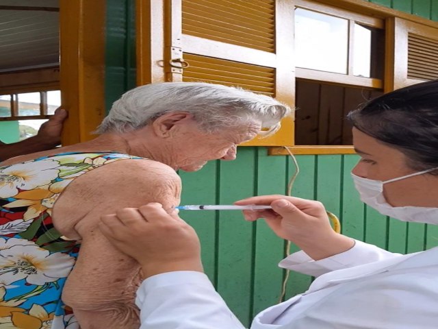 Taquara recebe a segunda dose de vacinas para a imunizao de pessoas com 85 anos ou mais