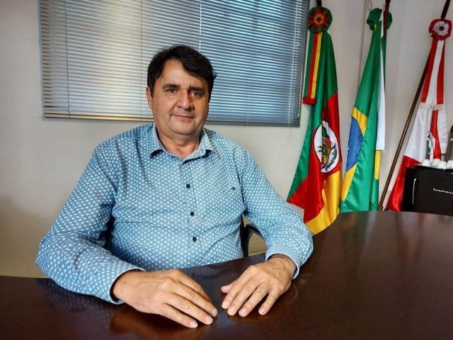 Presidente da Agesan-RS, Pedro Rippel, quer destinar R$ 500 mil para aquisição de vacinas contra Covi-19