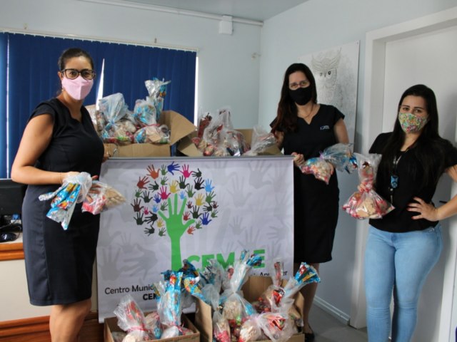 CDL de Igrejinha e Trs Coroas entrega 740 ninhos na Campanha Pscoa Feliz   