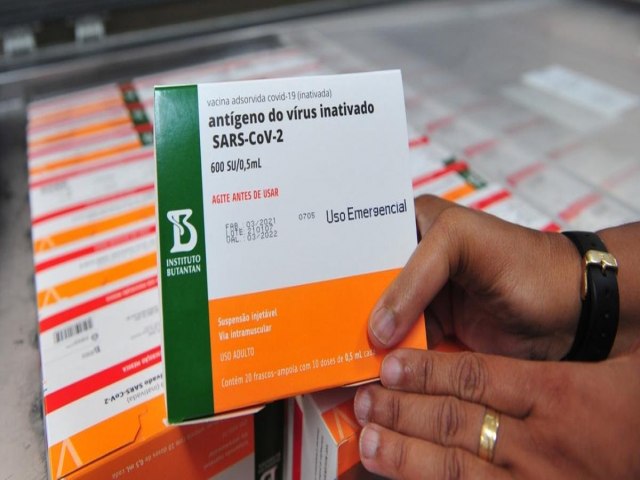 Butantan entrega mais 1 milhão de doses da CoronaVac ao Ministério da Saúde