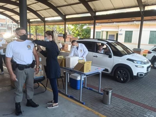 Iniciada vacinação para Profissionais de Segurança Pública em Nova Hartz 