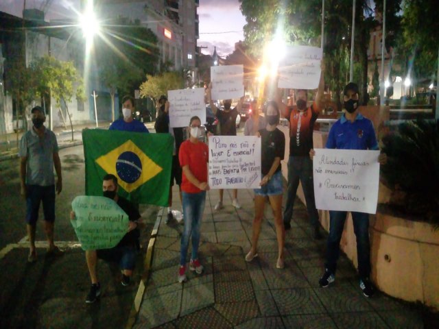 Representantes do esporte de Taquara realizam manifestao 