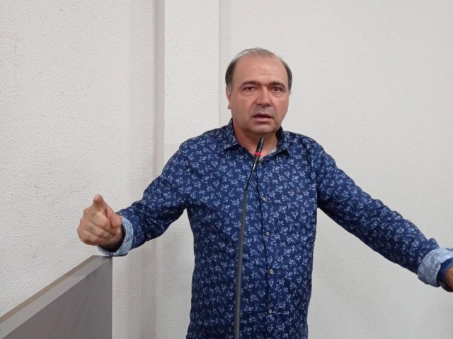 Vereador Marivaldo se manifesta aps nota da Administrao Municipal