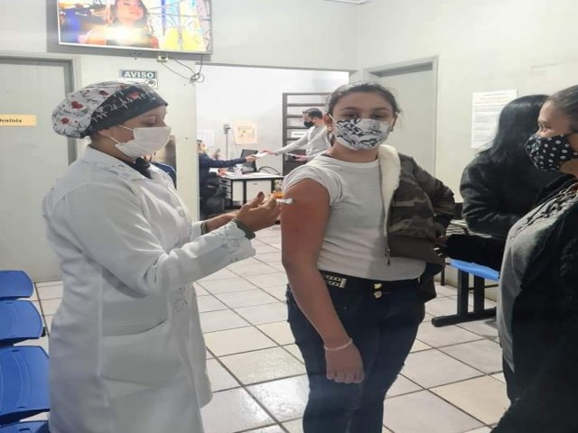 Secretaria de Sade de Igrejinha anuncia vacinao contra a Covid-19 para maiores de 29 anos 
