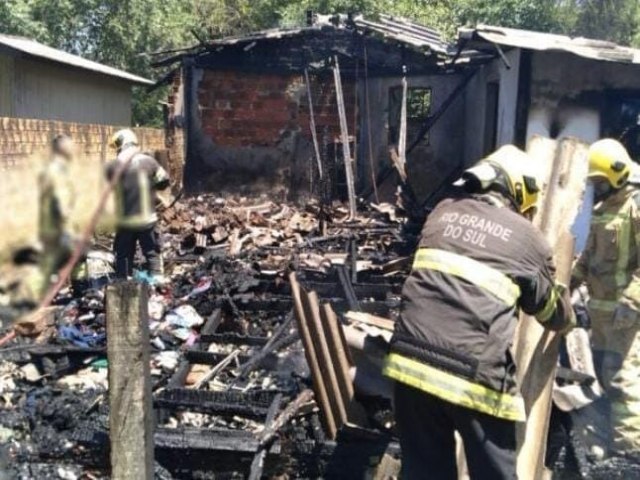 Identificadas crianas mortas em incndio na cidade de Taquara 