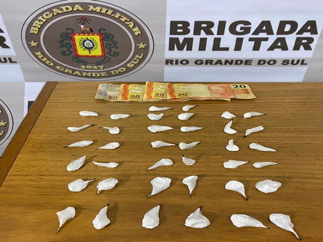 Brigada Militar prende traficante com 38 buchas de cocana 