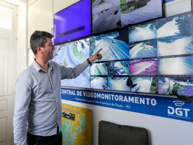 Sistema de videomonitoramento  implantado em 13 localidades do interior de So Francisco de Paula