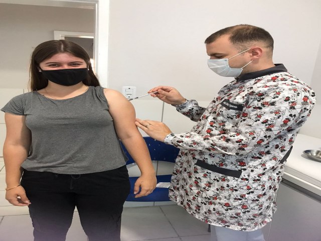 Secretaria de Saúde de Igrejinha divulga vacinação contra a Covid 