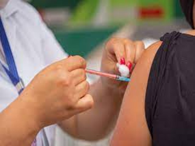 Igrejinha da Início da vacinação contra covid-19 para crianças de 5 a 11 anos com comorbidades