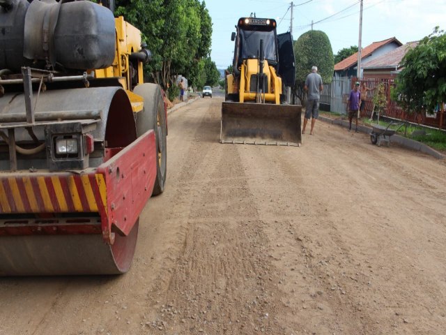 Prefeitura de Parobé prepara pavimentação com blocos intertravados da Rua 25 de Dezembro